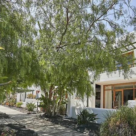 Villa Charco del Palo *