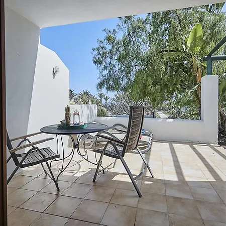 Villa Charco Del Palo 別荘