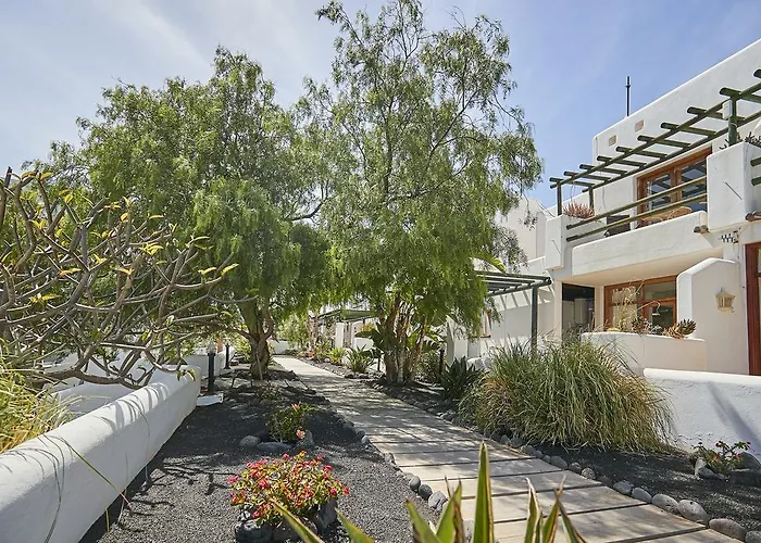 Villa Charco Del Palo Holiday home *